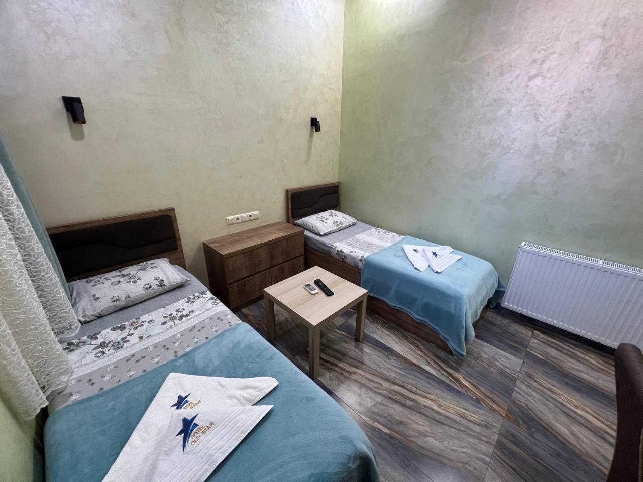 Hotel Old Star バトゥーミ エクステリア 写真